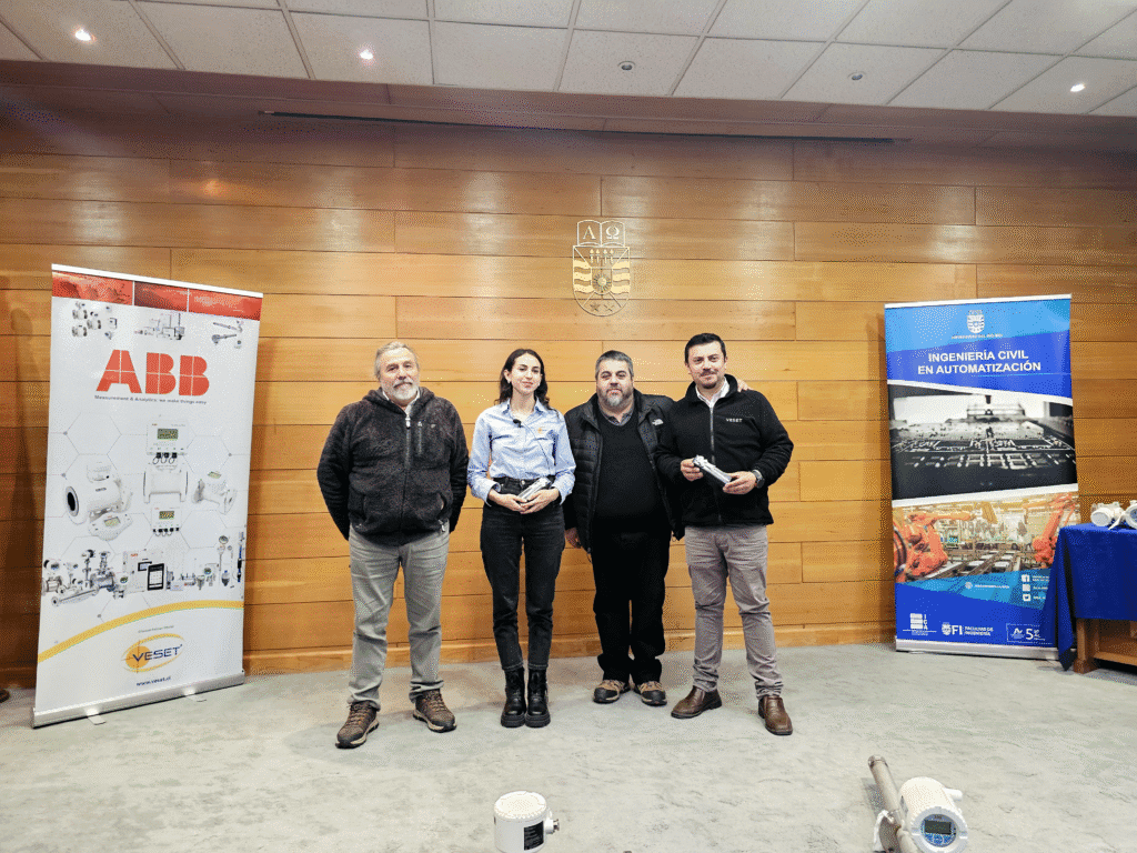 Charla técnica con expertos de Veset: conocimientos, casos reales y recomendaciones para futuros profesionales.